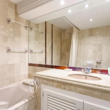 Apartment Penthouse Las Jacarandas *