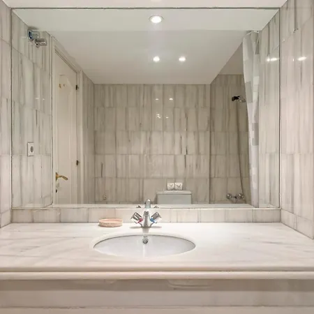 Penthouse Las Jacarandas Estepona